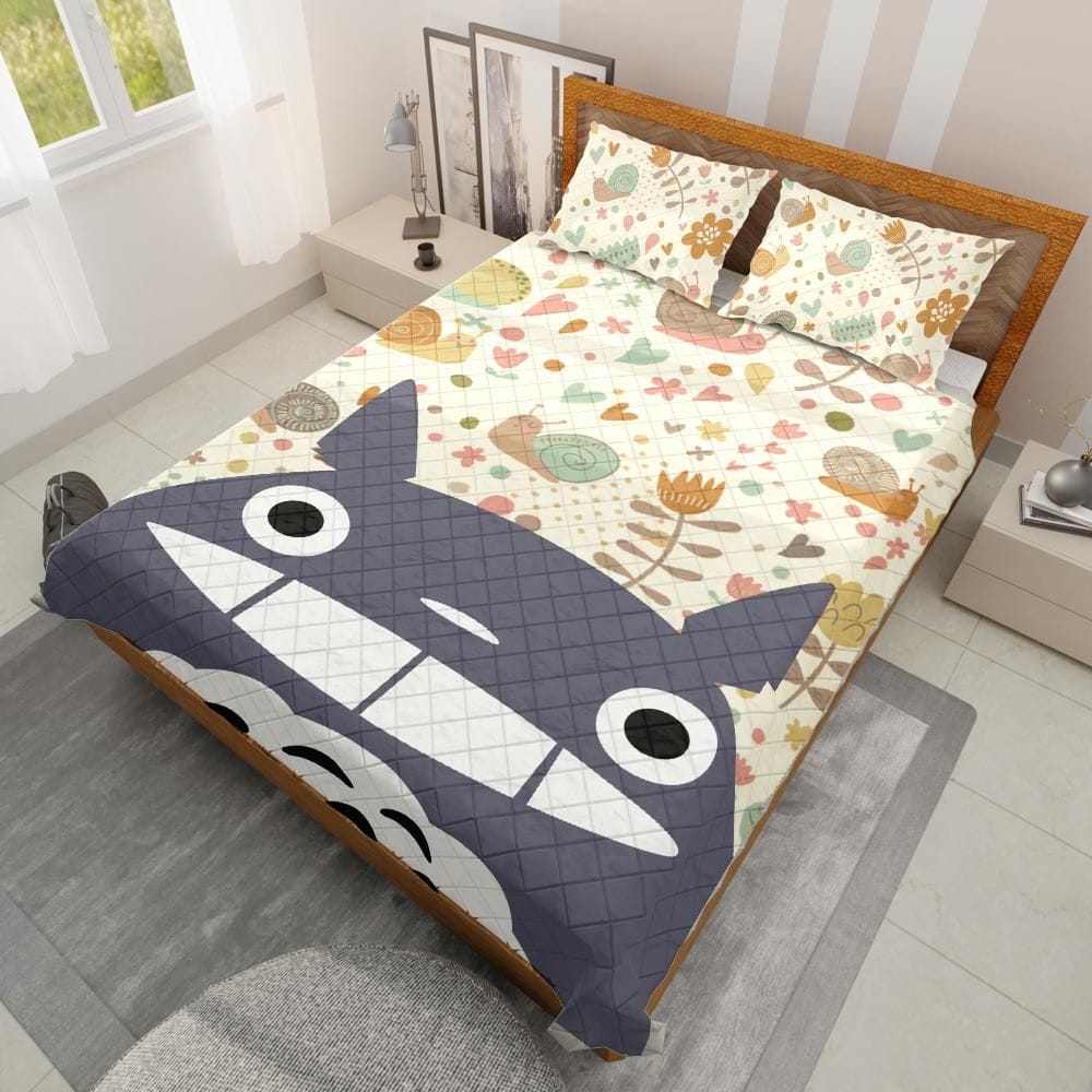 Smiling Totoro Quilt Bedding Set