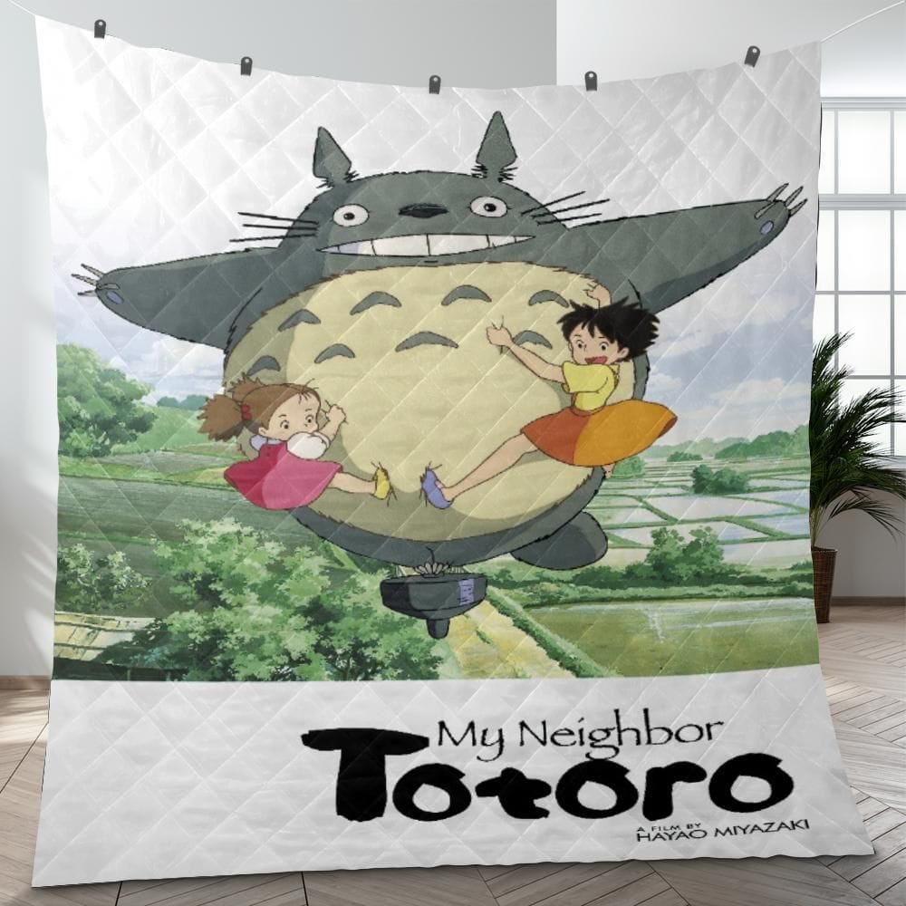 Totoro Spinning Quilt Blanket