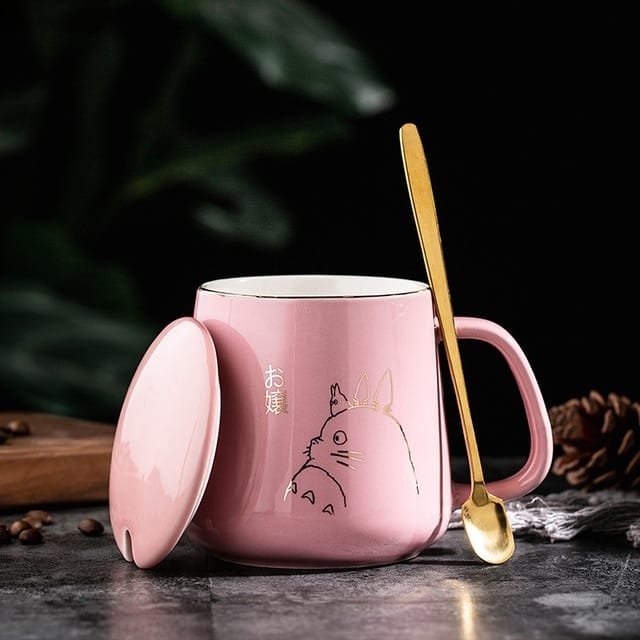 https://enez76gwp29.exactdn.com/wp-content/uploads/2022/09/400ml-New-Product-European-Style-Light-Luxury-Gold-painted-Ceramic-Coffee-Mug-with-Lid-Spoon-Water.jpg_640x640-2.jpg?strip=all&lossy=1&ssl=1
