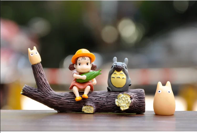 Little Girl Mei Holding Corn With Mini Totoro Figures 5pcs/set